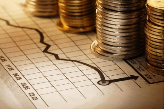 precio de apertura y el precio de cierre