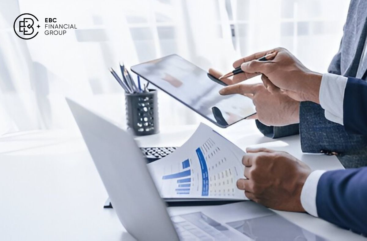 Công ty niêm yết, giá niêm yết và doanh nghiệp niêm yết trên sàn chứng khoán là gì? - EBC Financial Group