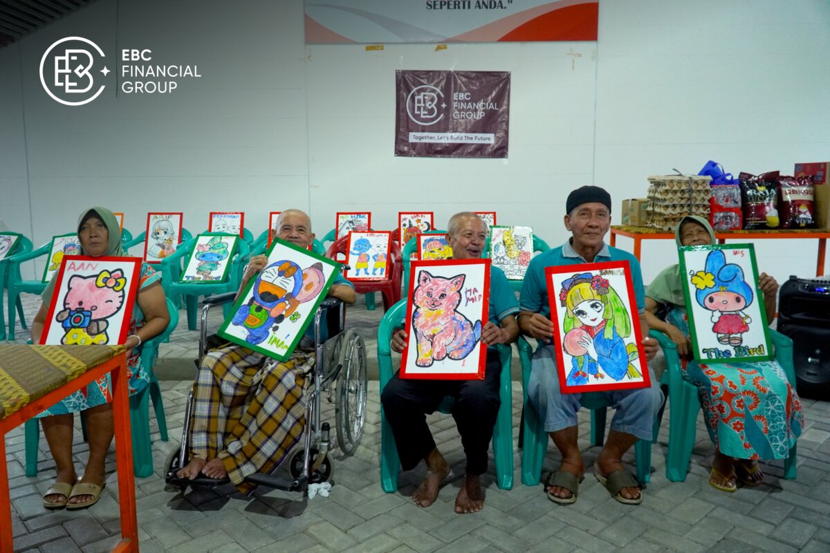 Berdikari敬老院老人们的画作