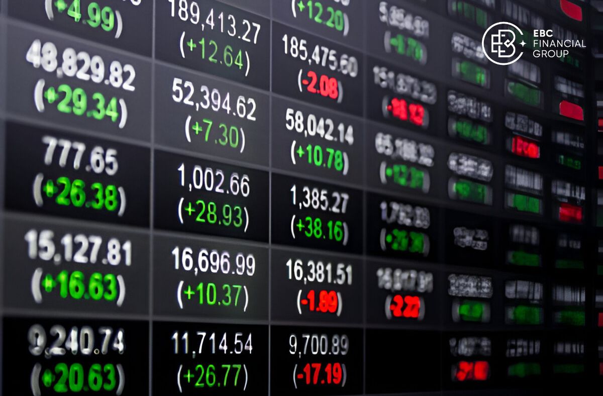 So sánh giao dịch chỉ số chứng khoán và giao dịch cổ phiếu đơn lẻ - EBC Financial Group