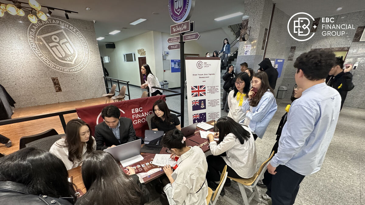 EBC staff helping students at IUU Career Day registration table