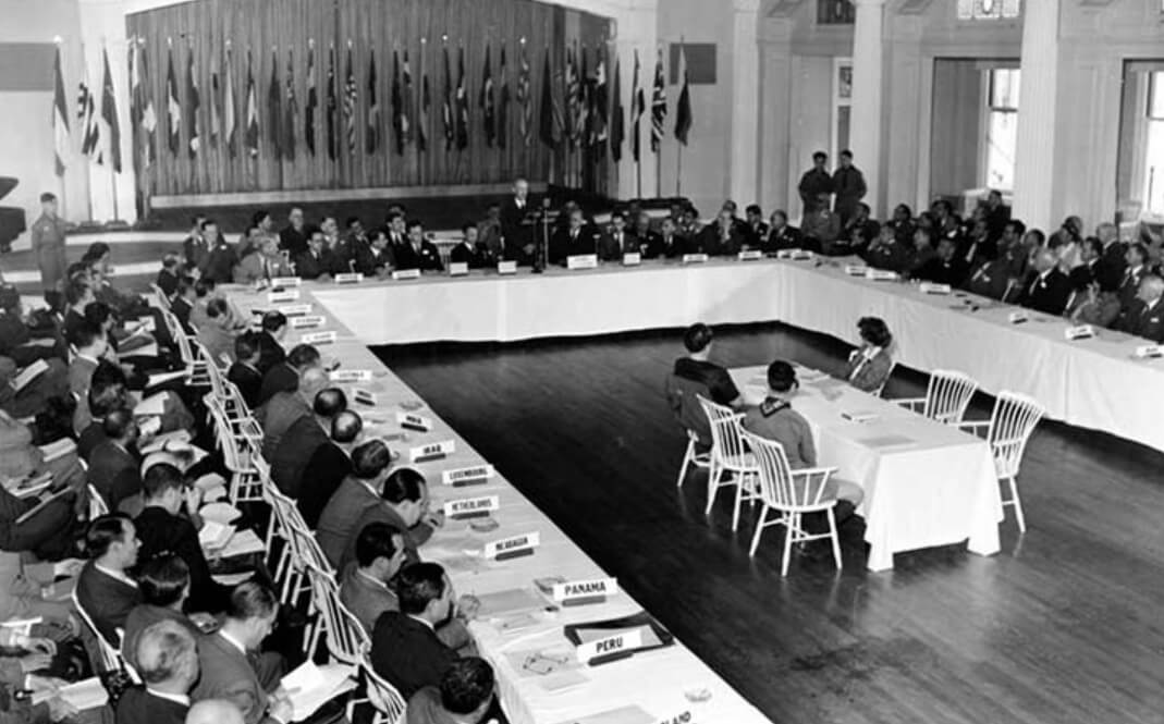 Hội nghị Tiền tệ Liên Hợp Quốc nơi Hệ thống Bretton Woods được tạo ra.jpg