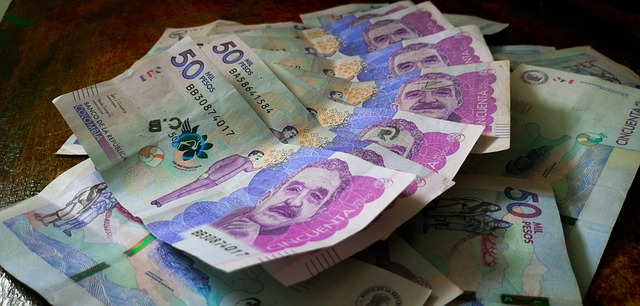 Billetes de pesos colombianos