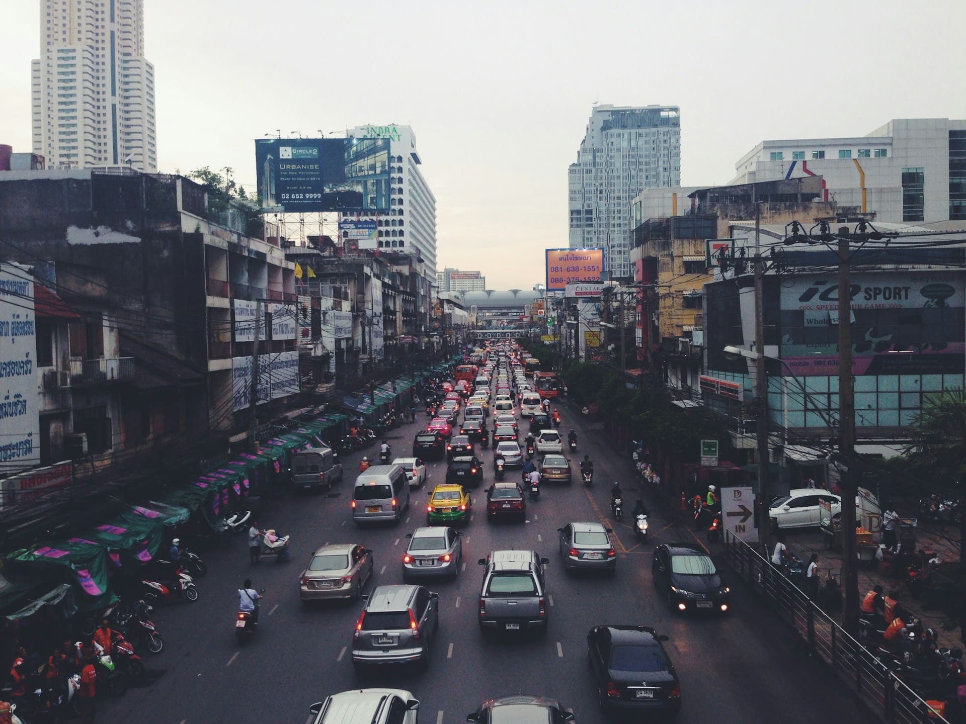 กนง. ลดดอกเบี้ย ครึ่งปีหลัง 68 - EBC