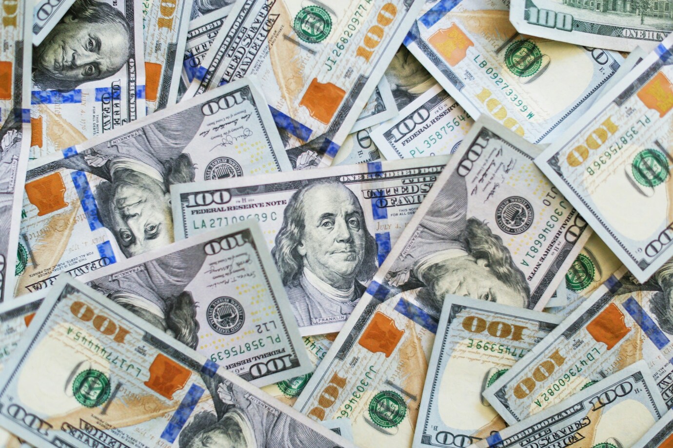 การเมืองกดดัน USD - EBC