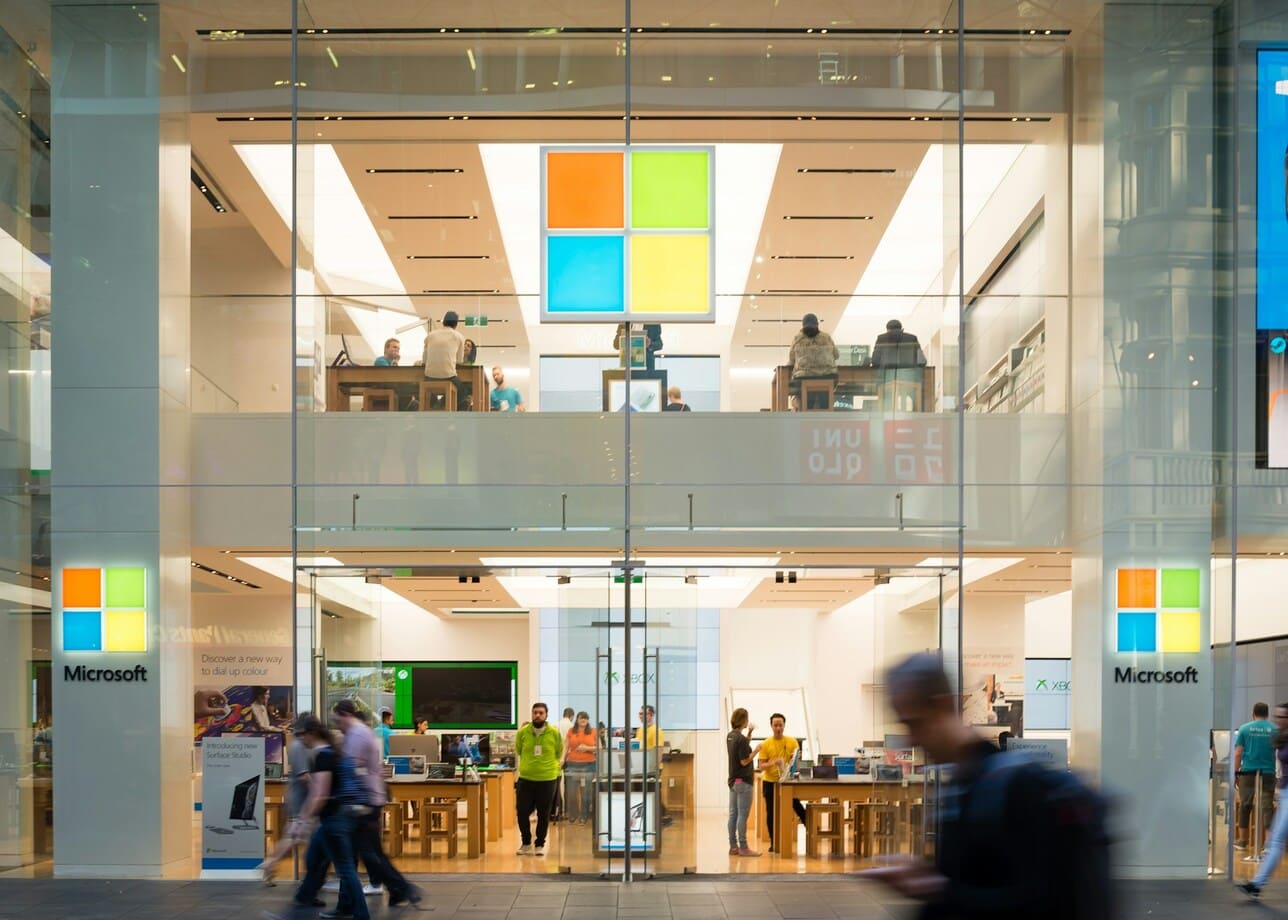 ความโดดเด่น หุ้น Microsoft - EBC