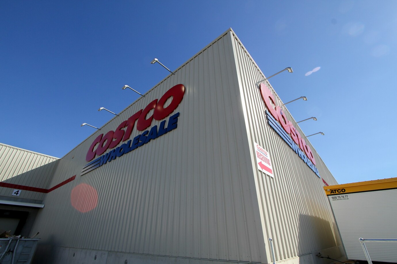 เปรียบเทียบหุ้น Costco - EBC