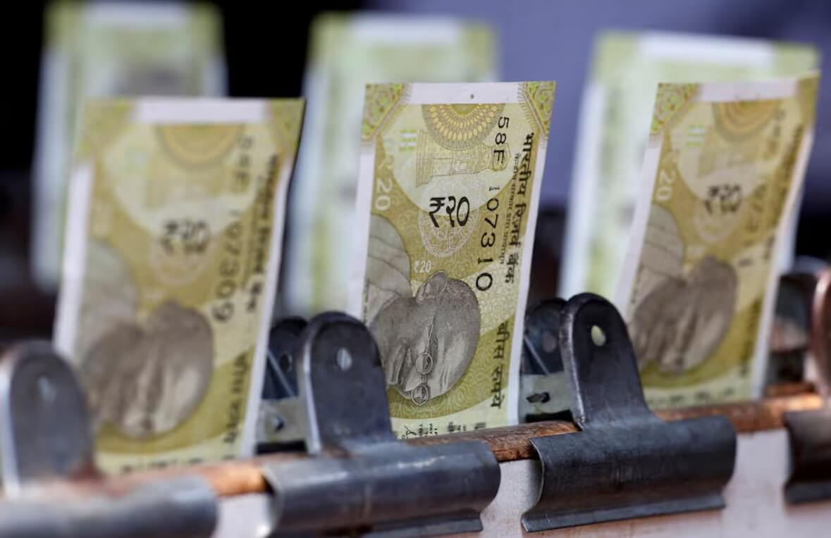 What Drives The US Dollar Rate In India