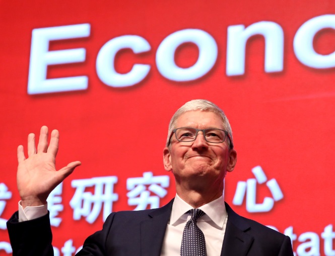 Tim Cook en China el año pasado