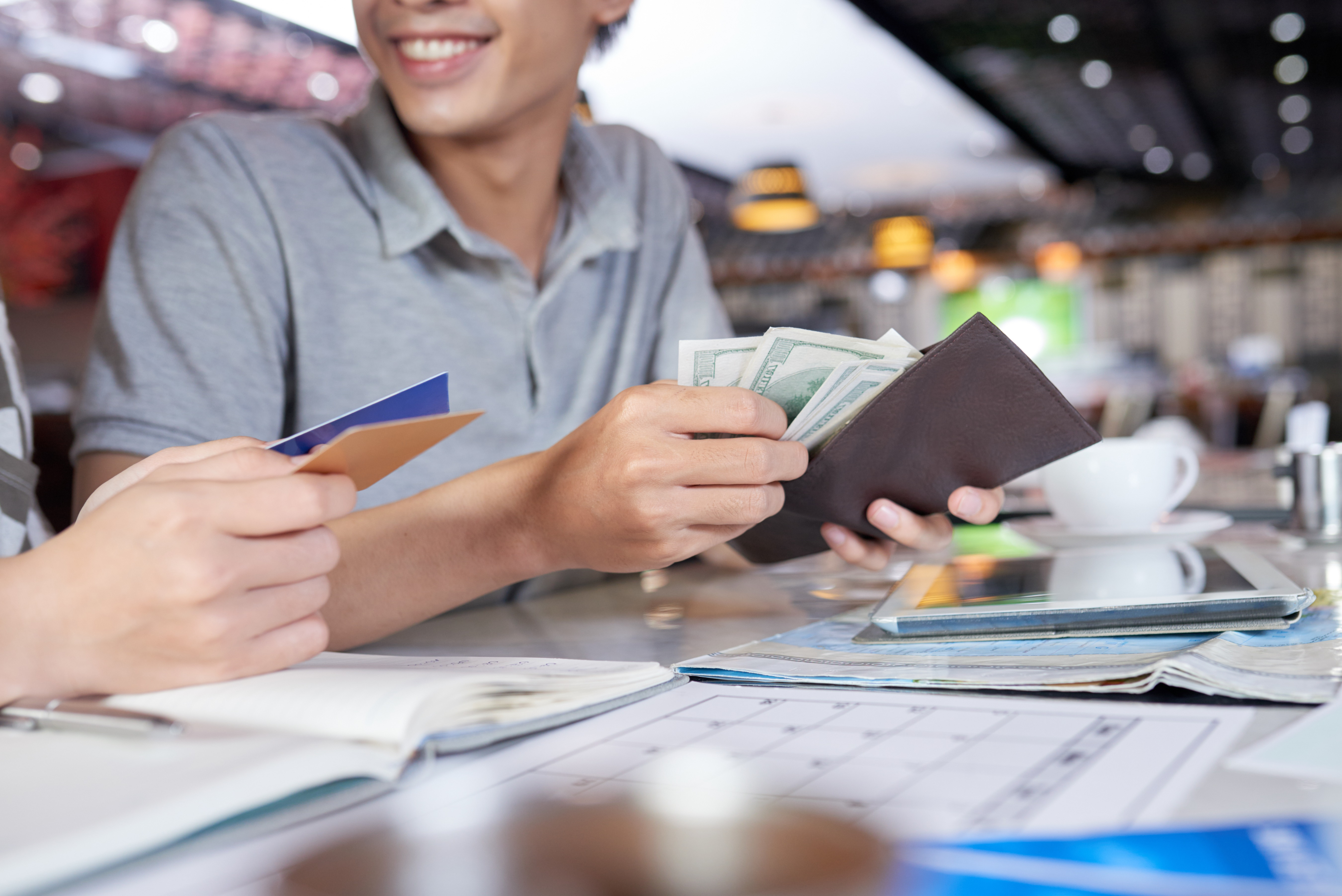 People Checking Wallets (1).jpeg