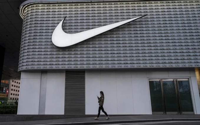 La menor demanda en China afecta las acciones de Nike
