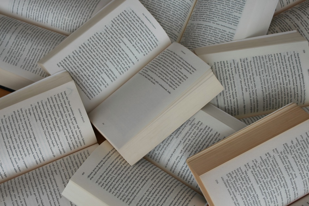 本で株式投資を学ぶ 本で株式投資を学ぶ