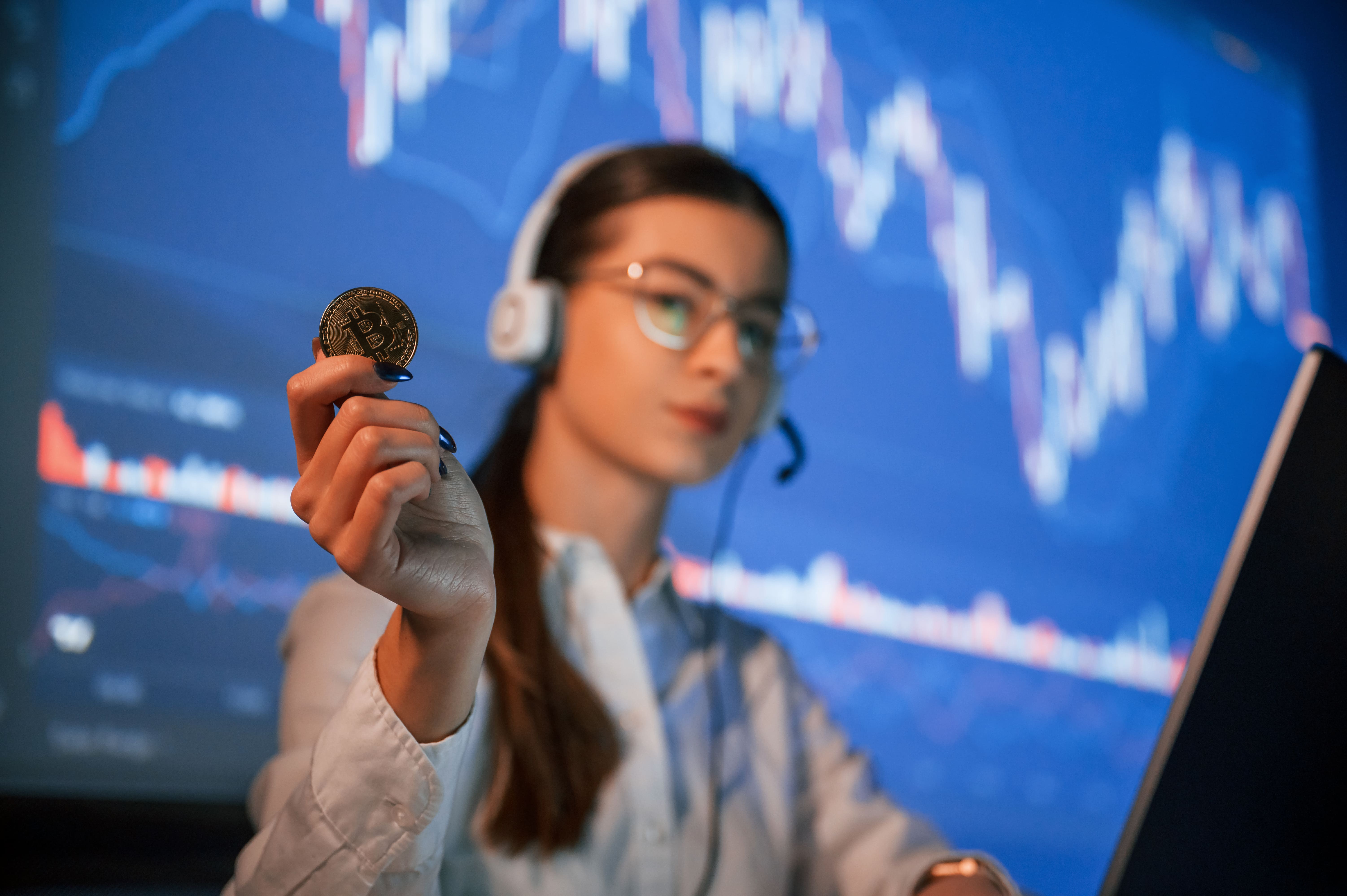 Holding Bitcoin Stock Broker.jpeg Holding Bitcoin Stock Broker.jpeg