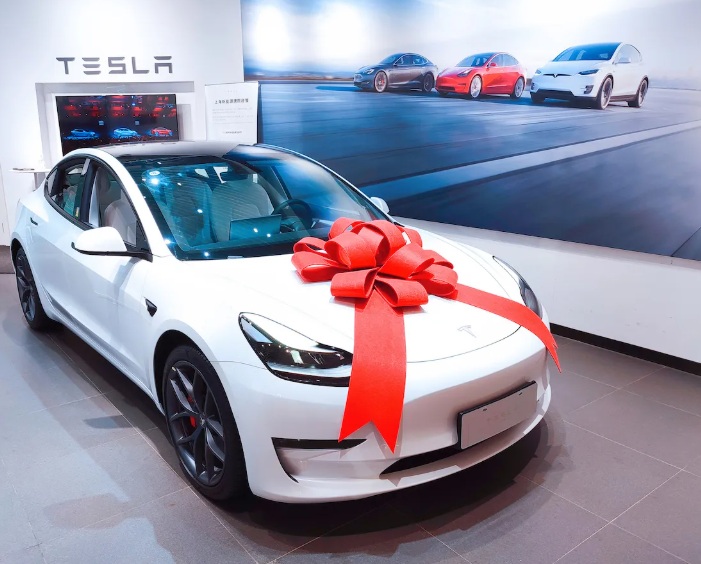 Qué está pasando con las acciones de Tesla en el mercado