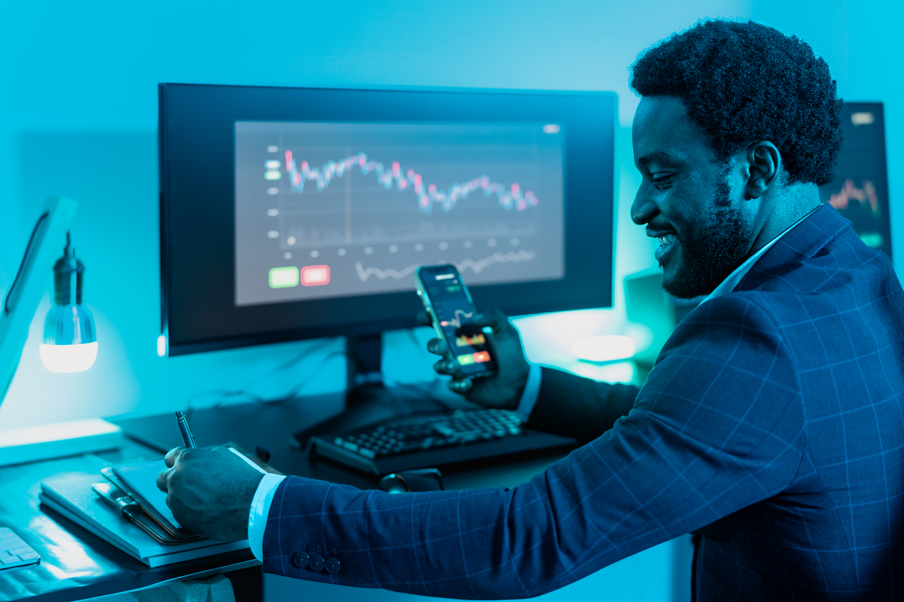 Financial Analyst Stock Exchange Jan 6 2026.jpg