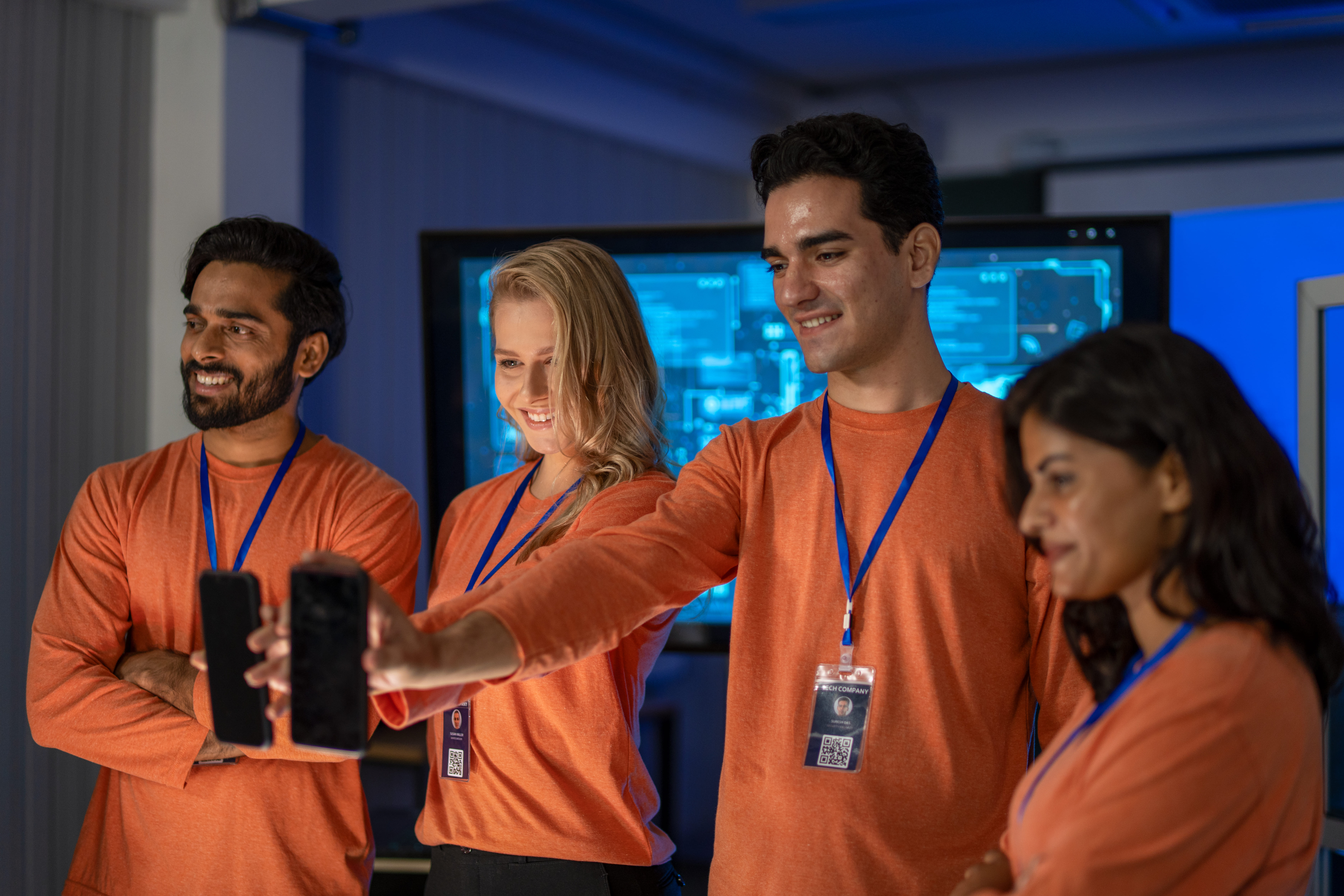 Employees Brainstorming Mobile App Jan 9 2026.jpeg