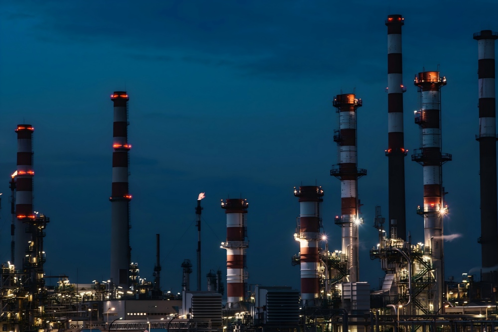 日本製鉄の株価が下落している理由と注目ポイント