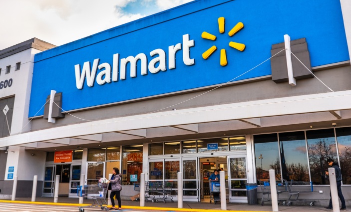 ¿Por qué cayeron 1.8% las acciones de Walmart hoy?