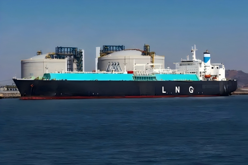 LNG船