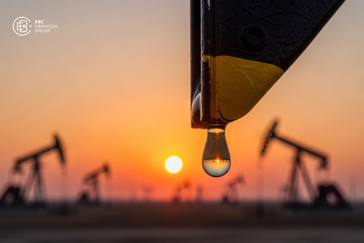 Giá dầu hôm nay: Brent quanh mốc $71, WTI dao động $66, chờ đàm phán Mỹ-Iran và dữ liệu tồn kho