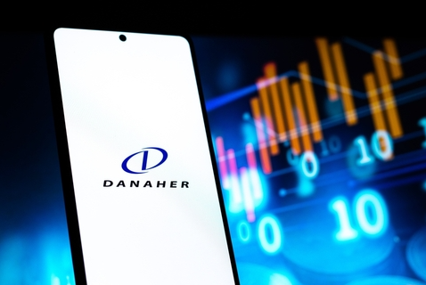 ¿Por qué sube el precio de las acciones de Danaher Corporation hoy?