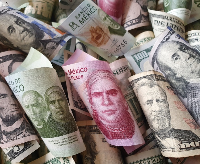 Dólar en México toca máximos de 2026