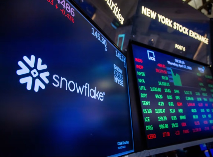 Las acciones de Snowflake tocan fondo