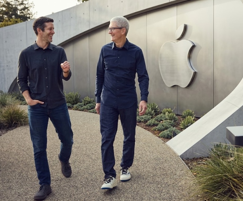 Acciones de Apple en alza: El mercado celebra a John Ternus como CEO