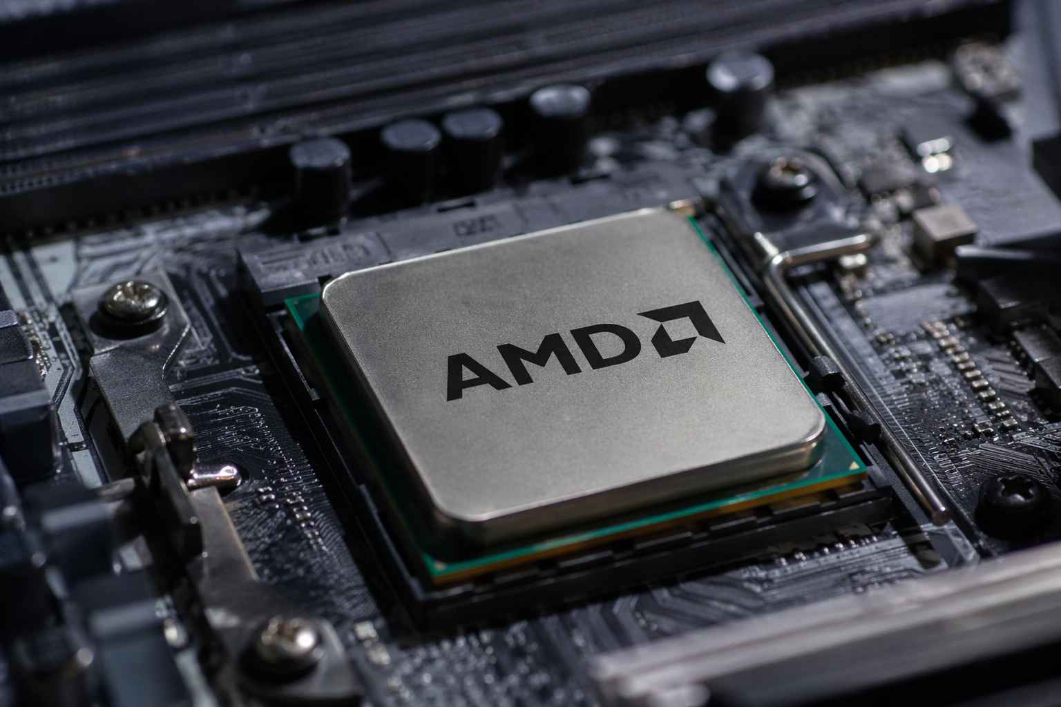AMD株が300ドルを突破
