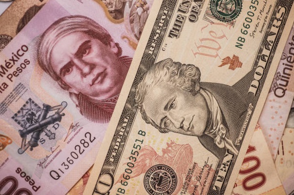 Precio del dólar hoy en México: peso pierde fuerza ante presión