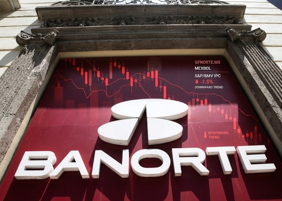 Logo de Banorte con un fondo de acciones cayendo