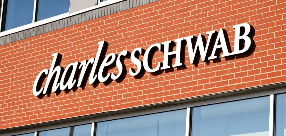 SCHW股价