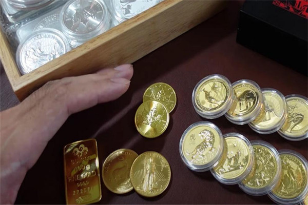 金价回吐下跌，美联储预计提高利率以抗击通胀
