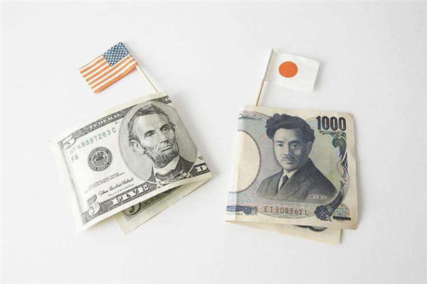 美元兑日元在133.50附近刷新盘中高点，美元在非农前反弹