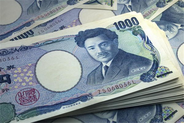美元兑日元难以维持盘中小幅涨势 持平于141.65附近