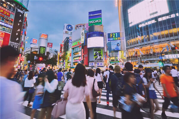 日本通貨膨脹挑戰物價上漲加重負擔