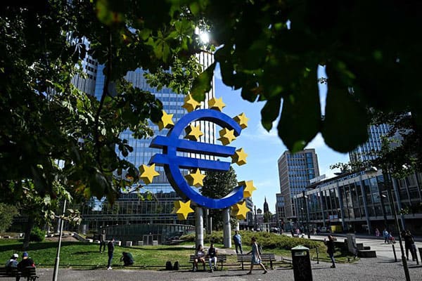欧洲央行或推迟降息计划 经济学家意见分歧