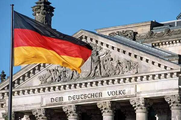 德国经济展望低迷 政策不确定性与罢工引压力
