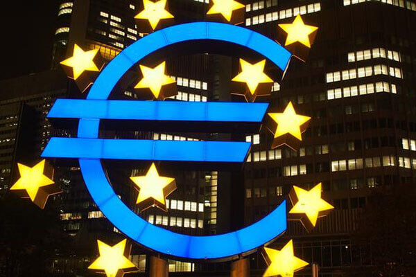 歐洲央行維持利率不變 暗示或六月放寬政策