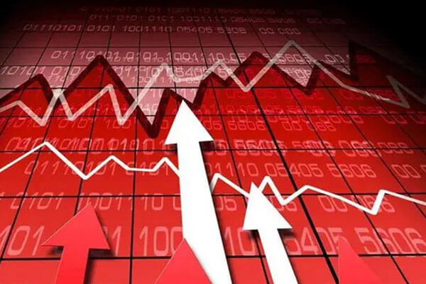 美股或面臨顯著回檔風險 特斯拉強勢突破