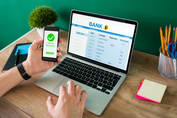 MT4デモ口座の開設ならEBC!ダウンロード方法から使い方まで徹底解説