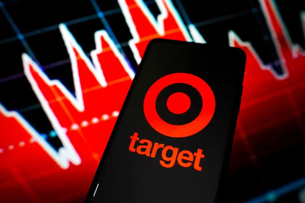 Почему акции Target падают? Объяснение 4 основных причин