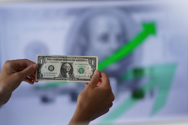 Onde o Dólar Americano Vale Mais em 2025? Lista dos 15 Melhores