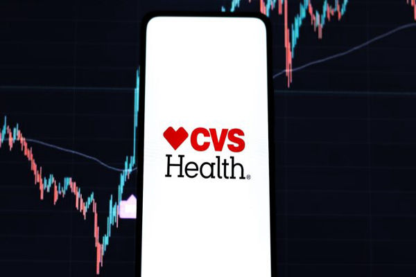 Previsão das ações da CVS para 2025: haverá recuperação ou queda?