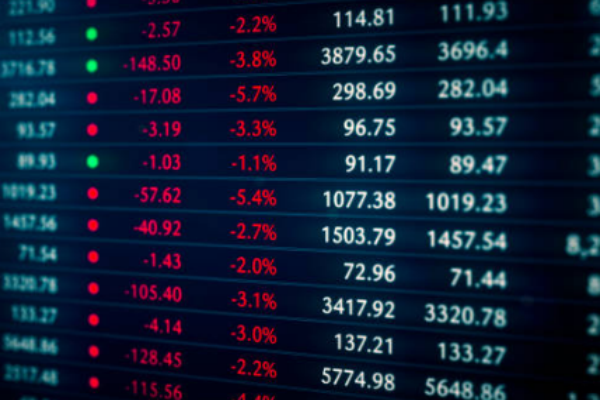 纽元兑英镑汇率一年跌7.92%，背后隐藏哪些因素?