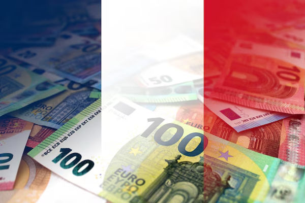 現在フランスではどの通貨が使用されていますか?