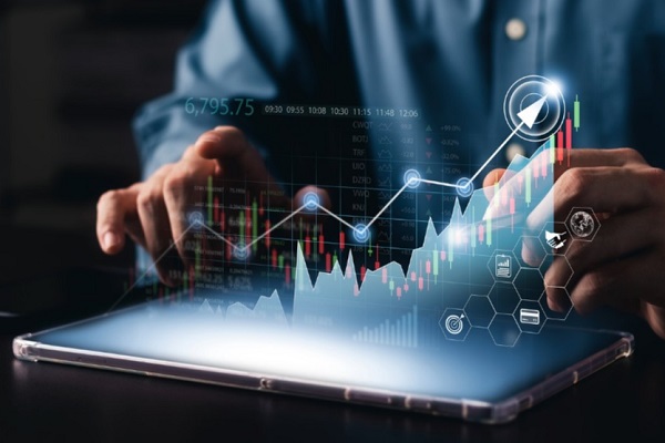 初心者がどのようにファンドを取引するか?ファンドの種類や手数料体系を解説