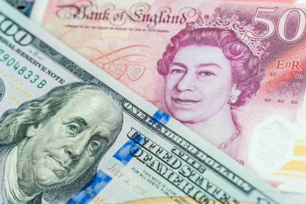 GBP/USD Steady Near 1.3600 on Trade and Fiscal Risks