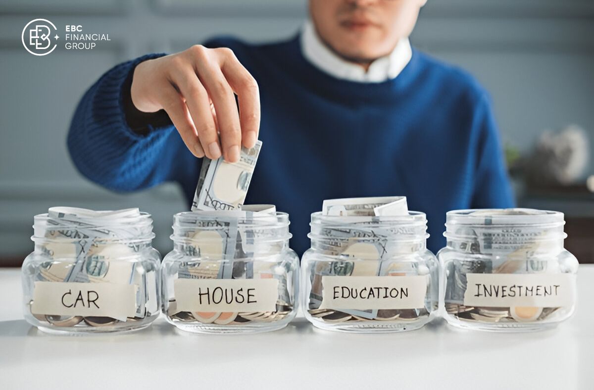 Quản lý tiền là gì?