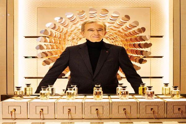 The Wolf in Cashmere: How Arnault Built the LVMH Empire